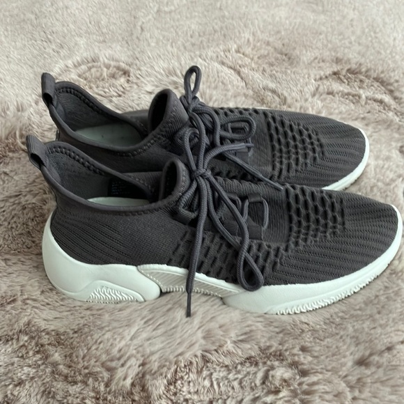 Layer 8 | Shoes | Layer 8 Gray Womens Sneakers Size 75 | Poshmark